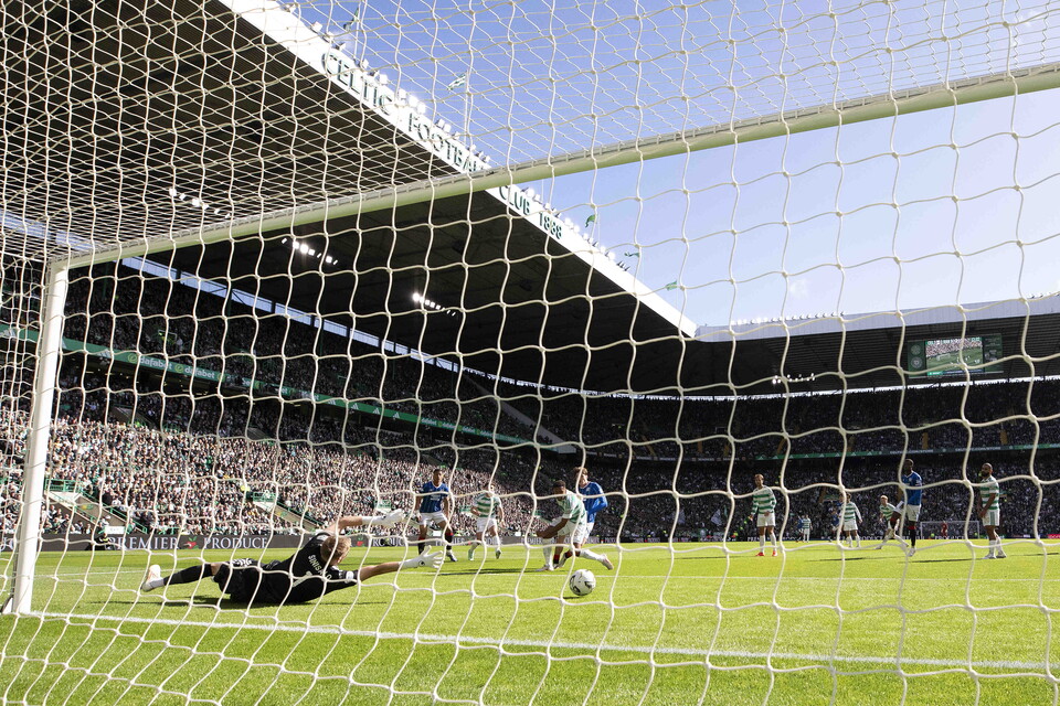 200926 Celtic v Rangers, Ryan Naderi Goal