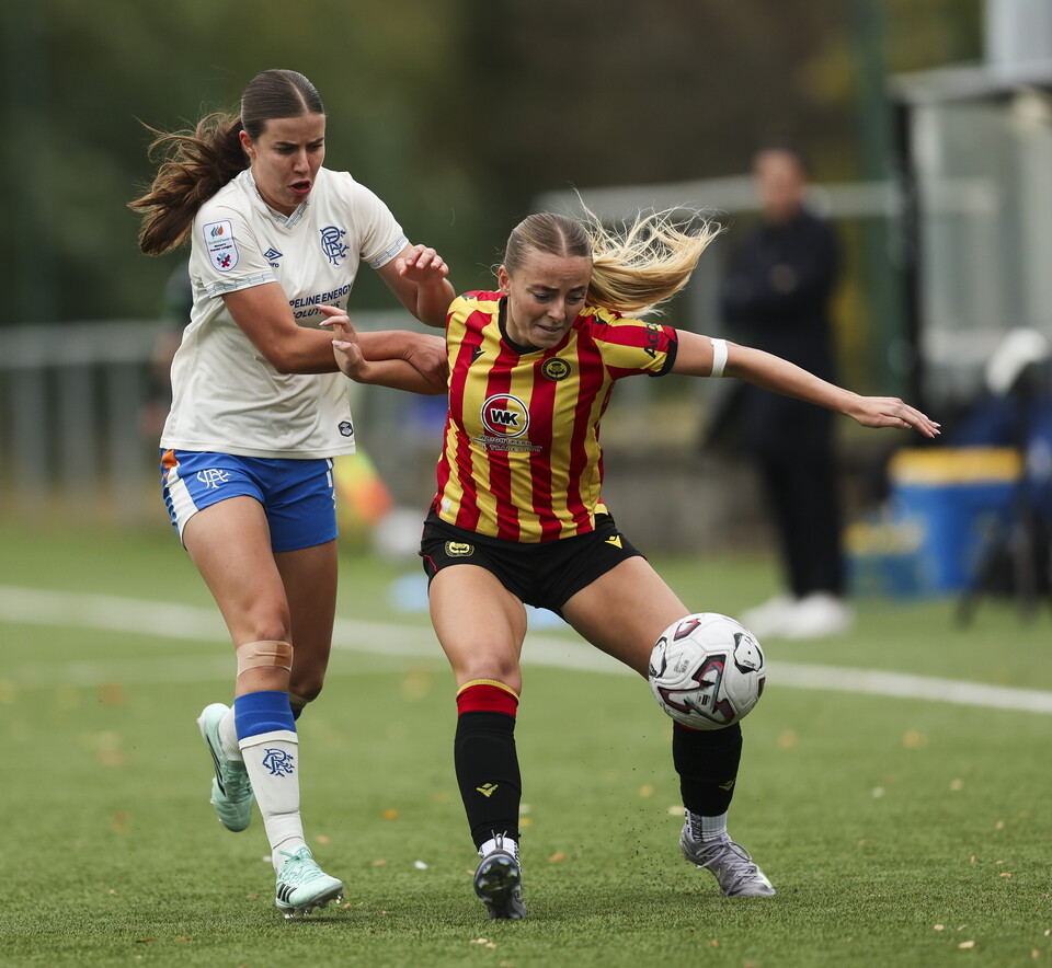 041026 Partick Thistle vs Rangers WFC, Eva Hendle