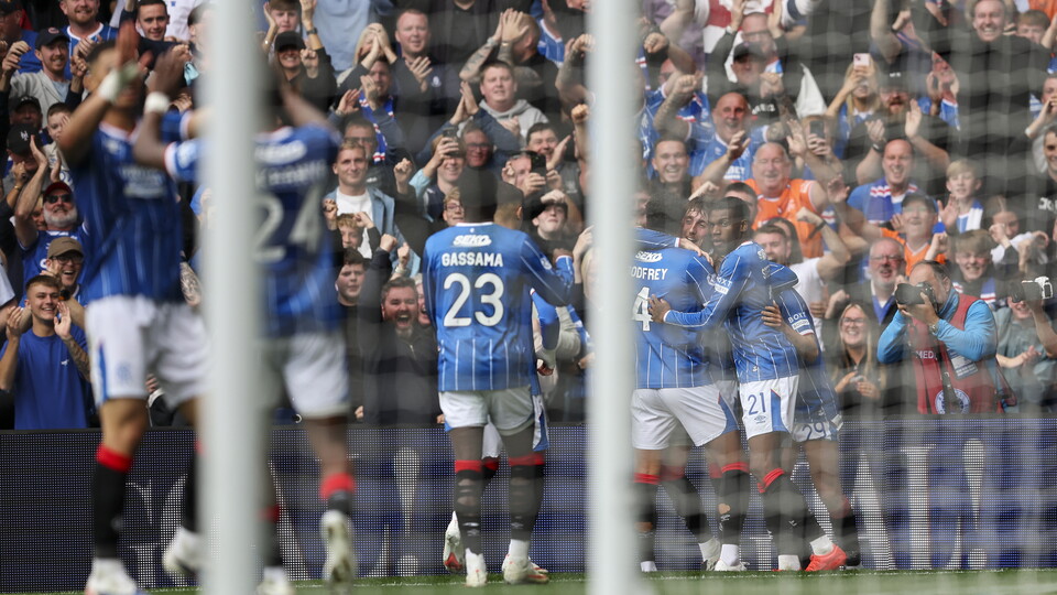 Dan Neil goal celebration