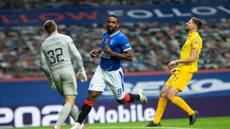 251020-Rangers-vs-Livingston,-Defoe-Goal-Celebration