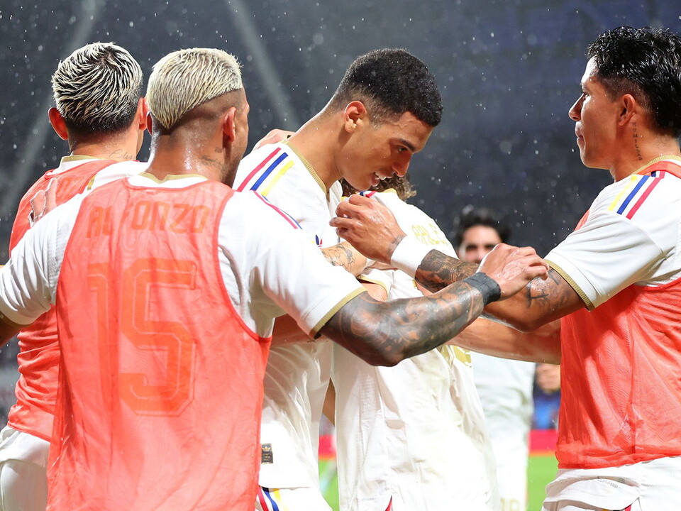 Kevin-Kelsy-Japan-v-Venezuela